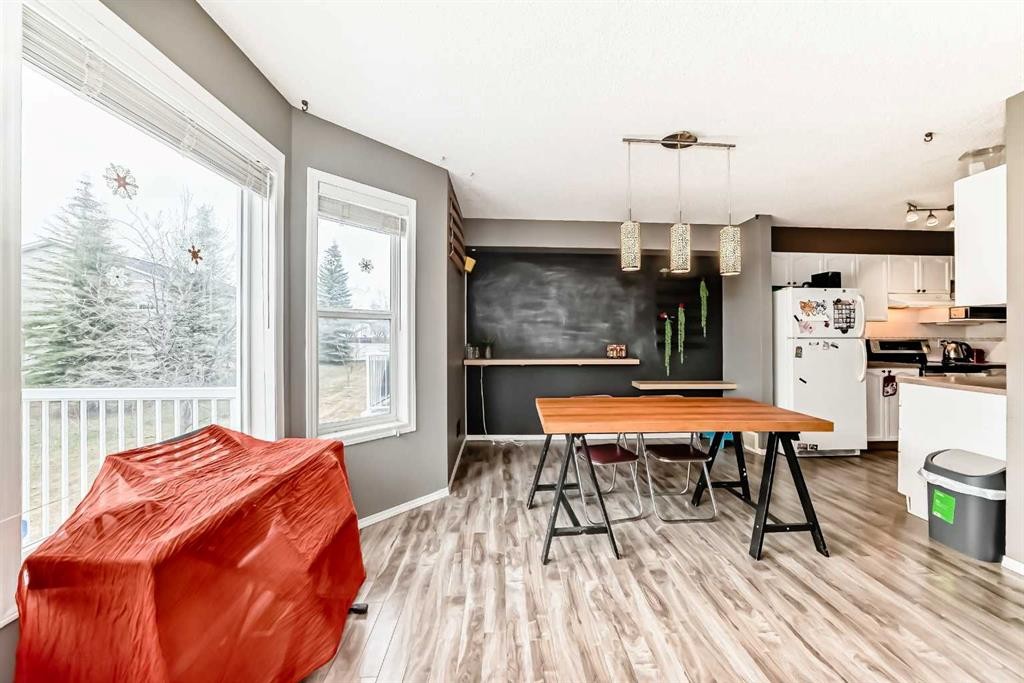 112 Country Village Cape Ne, Calgary, AB - Indoor