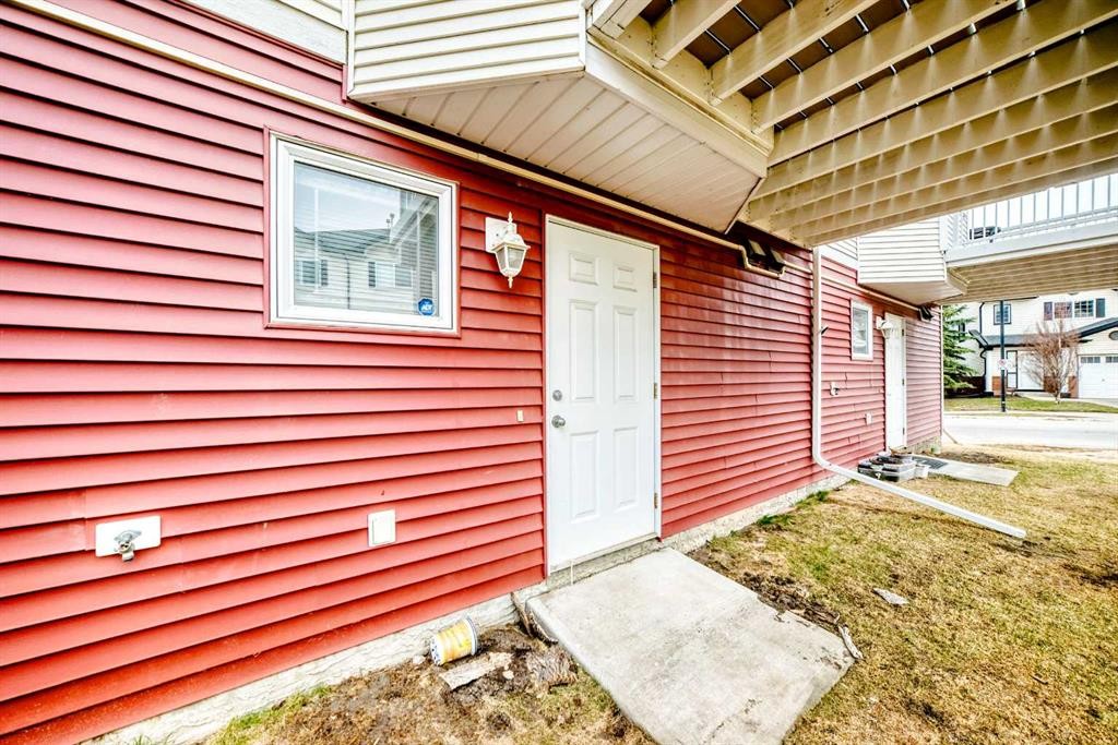 112 Country Village Cape Ne, Calgary, AB - Outdoor