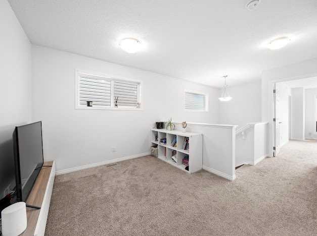 136 Lucas Street Nw, Calgary, AB - Indoor Photo Showing Other Room