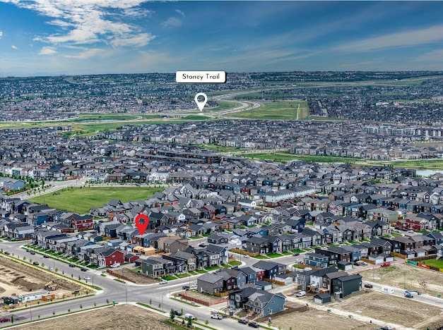 136 Lucas Street Nw, Calgary, AB - Outdoor With View