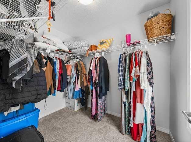 136 Lucas Street Nw, Calgary, AB - Indoor With Storage