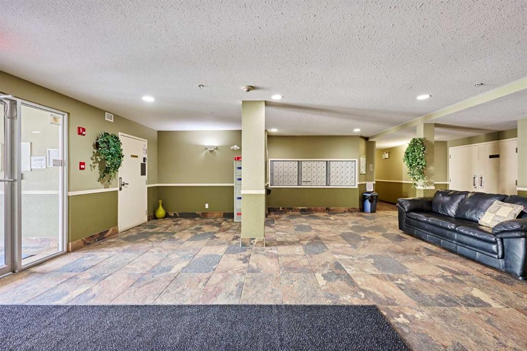 2105-4975 130 Avenue Se, Calgary, AB