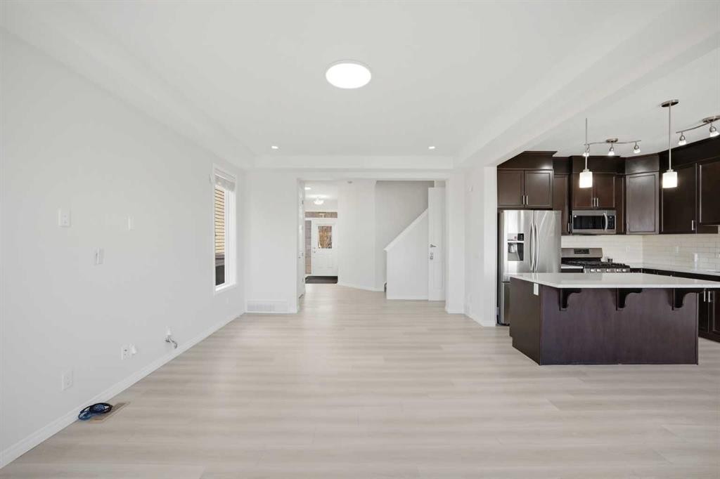 193 Cityscape Gardens Ne, Calgary, AB - Indoor Photo Showing Kitchen With Upgraded Kitchen