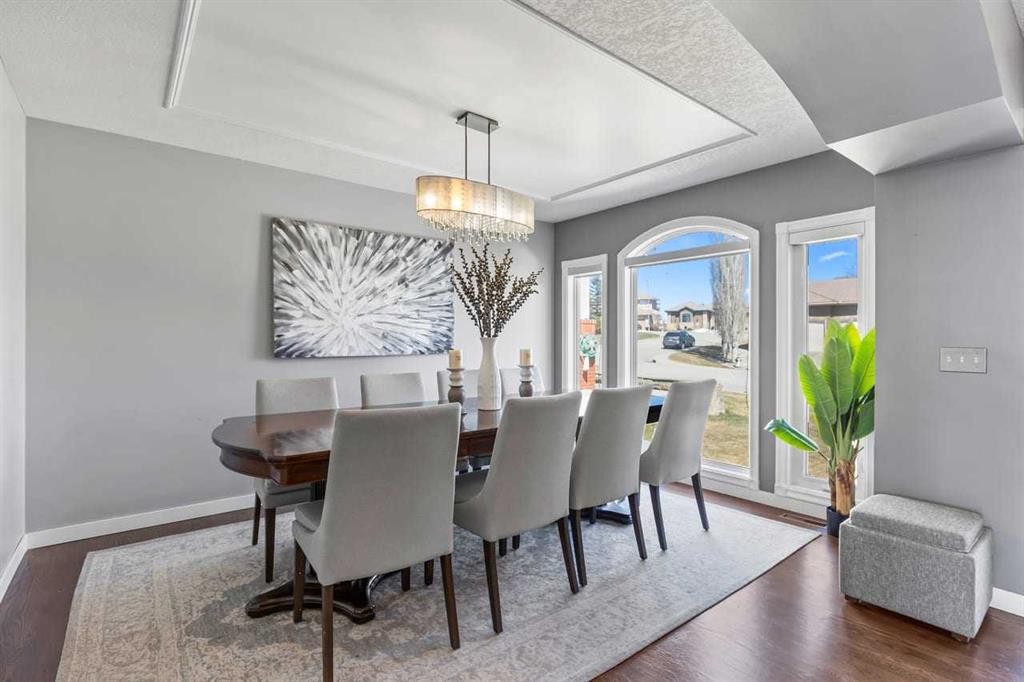 12 Arbour Estates Green Nw, Calgary, AB - Indoor Photo Showing Dining Room