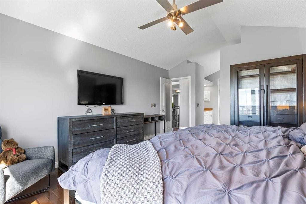 12 Arbour Estates Green Nw, Calgary, AB - Indoor Photo Showing Bedroom