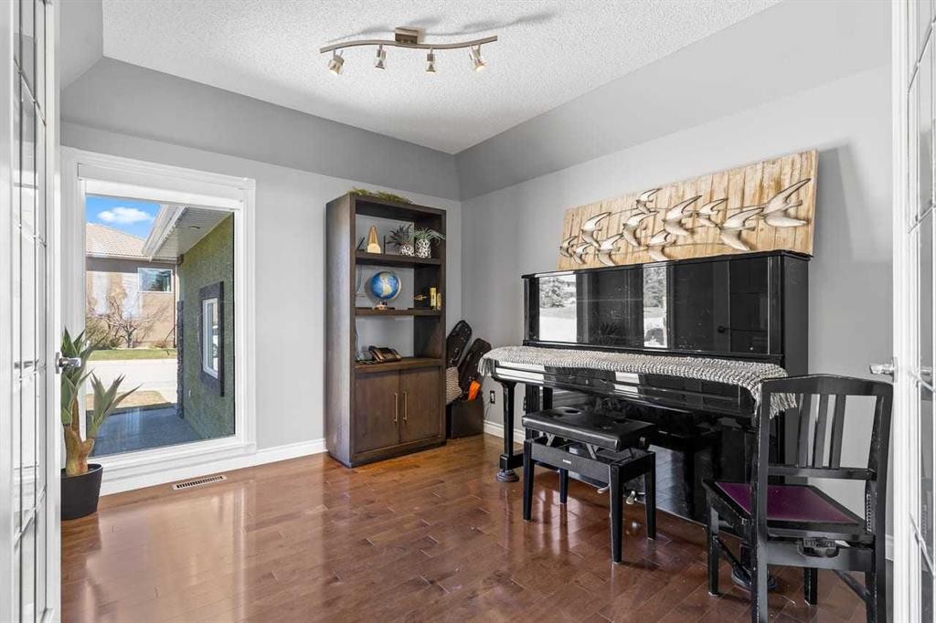 12 Arbour Estates Green Nw, Calgary, AB - Indoor