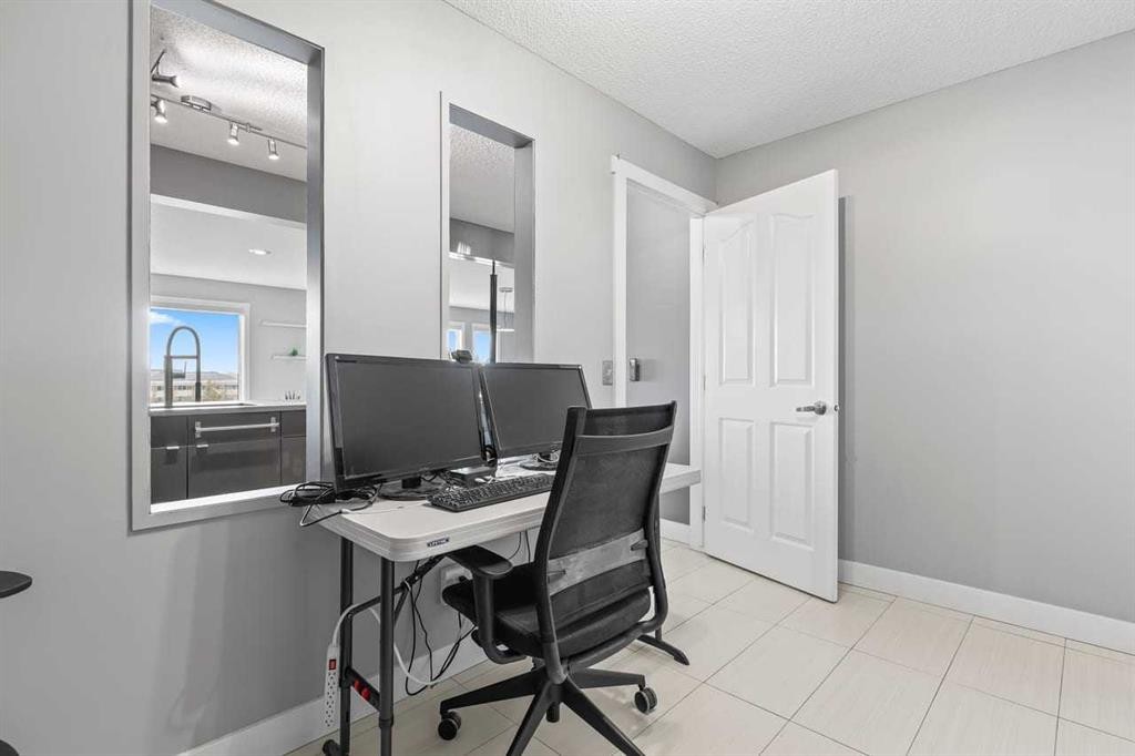 12 Arbour Estates Green Nw, Calgary, AB - Indoor Photo Showing Office