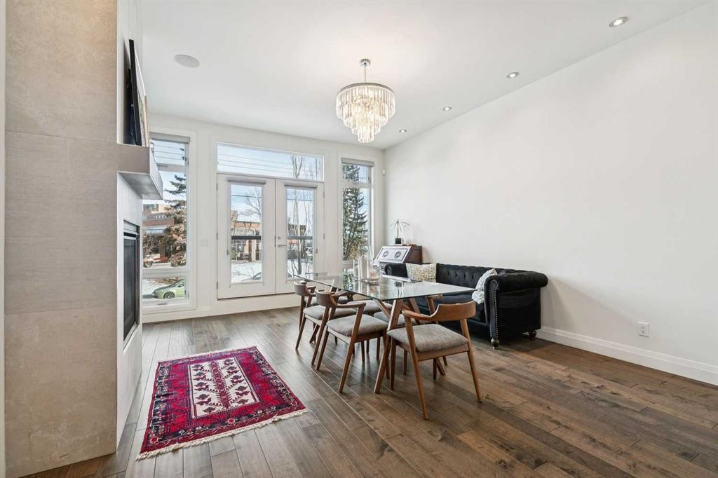 2109 20 Avenue Sw, Calgary, AB - Indoor Photo Showing Dining Room