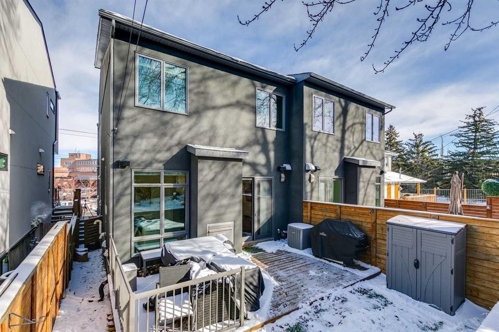 2109 20 Avenue Sw, Calgary, AB - Outdoor