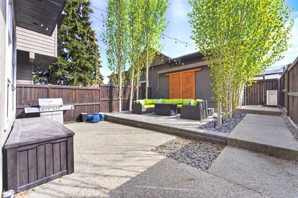 2027 42 Avenue Sw, Calgary, AB - Outdoor With Deck Patio Veranda With Exterior