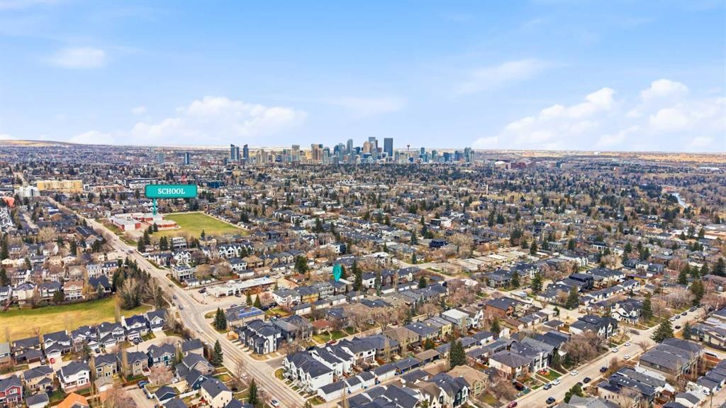 2027 42 Avenue Sw, Calgary, AB - Outdoor With View