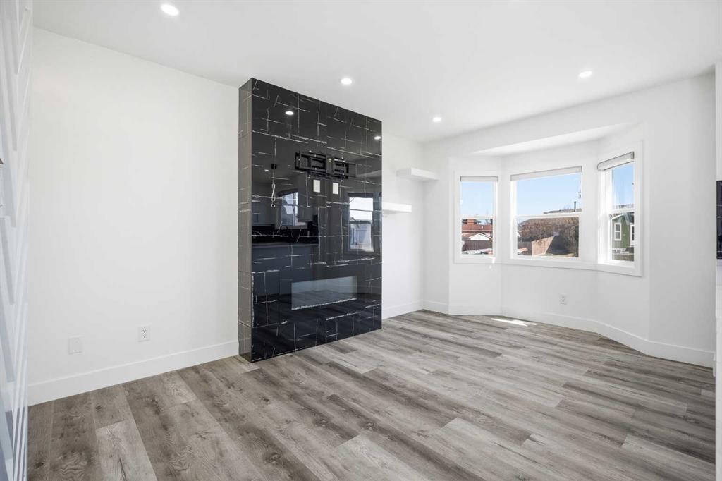 248 Castledale Way Ne, Calgary, AB - Indoor Photo Showing Other Room