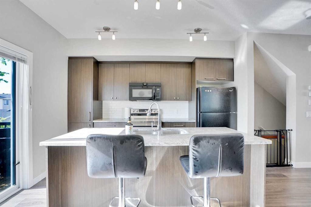 1107-333 Taralake Way Ne, Calgary, AB - Indoor Photo Showing Kitchen