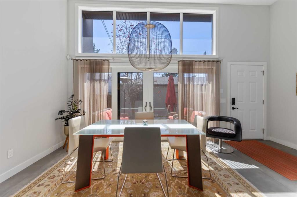 831 22 Avenue Nw, Calgary, AB - Indoor