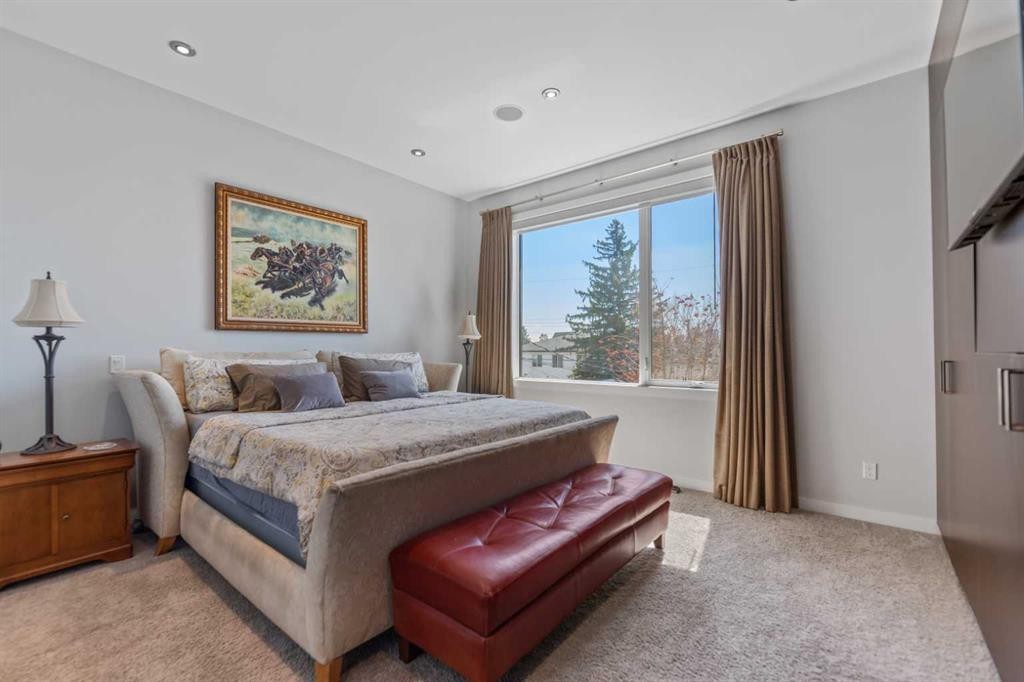 831 22 Avenue Nw, Calgary, AB - Indoor Photo Showing Bedroom