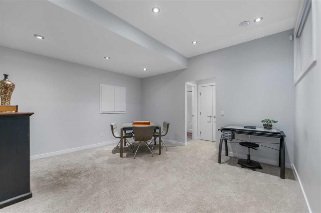 831 22 Avenue Nw, Calgary, AB - Indoor