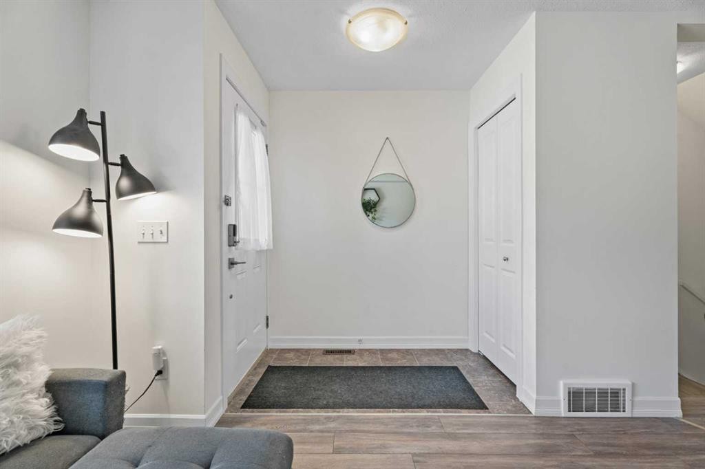 410-121 Copperpond Common Se, Calgary, AB - Indoor