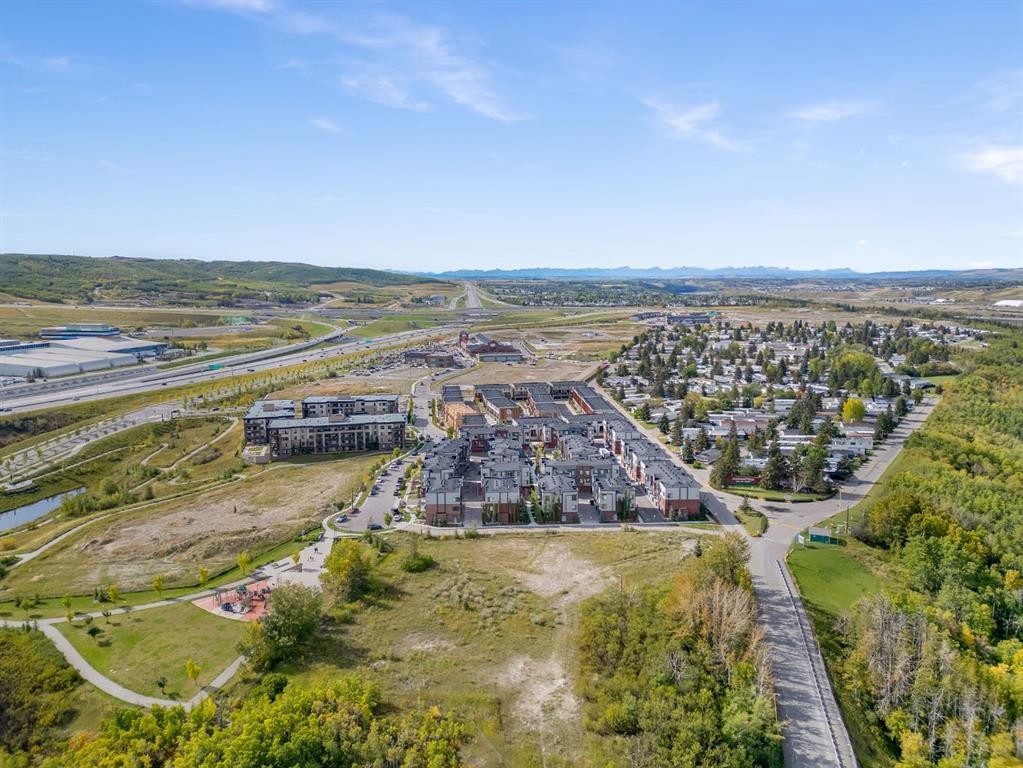 213 Greenbriar Common, Calgary, AB - Outdoor With View