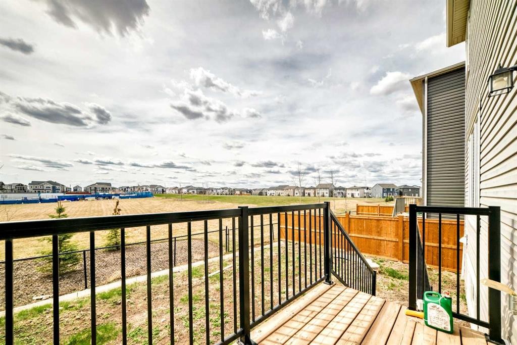641 Windrow Manor Sw, Airdrie, AB - Outdoor