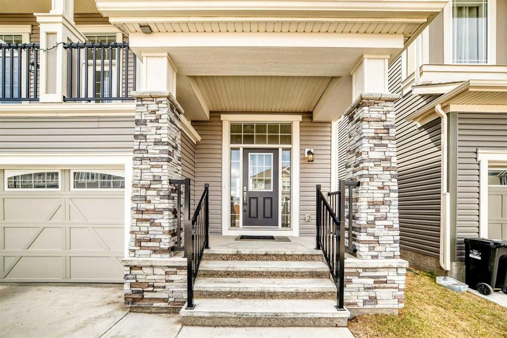 641 Windrow Manor Sw, Airdrie, AB - Outdoor
