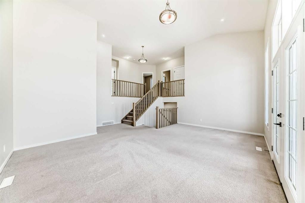 641 Windrow Manor Sw, Airdrie, AB - Indoor Photo Showing Other Room
