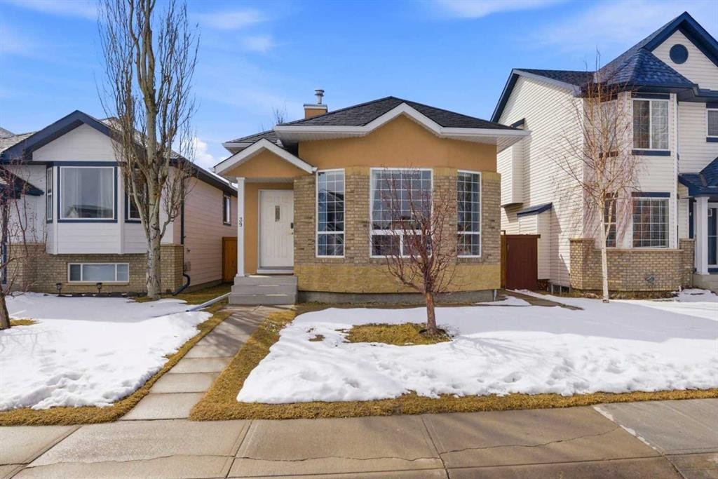 39 Saddlemont Close Ne, Calgary, AB - Outdoor With Facade