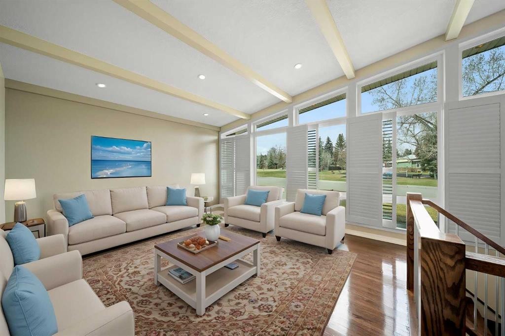 159 Malibou Road Sw, Calgary, AB - Indoor Photo Showing Living Room