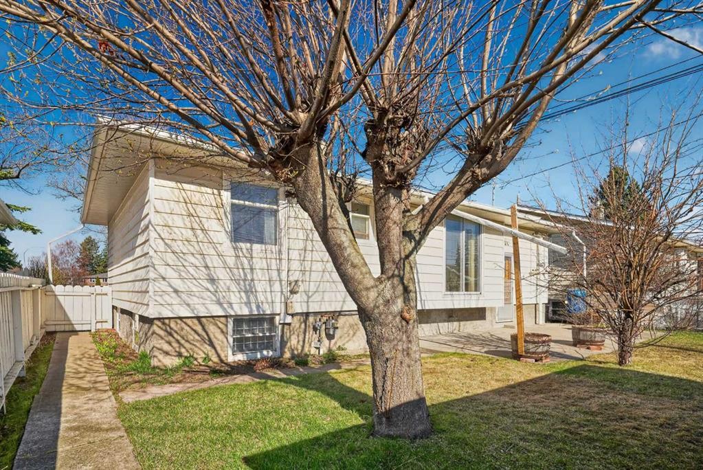2416 38 Street Sw, Calgary, AB - Outdoor