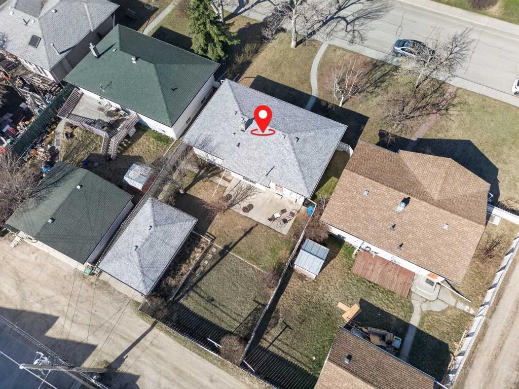 2416 38 Street Sw, Calgary, AB - Outdoor