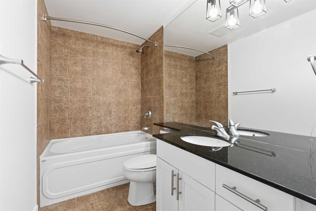 1507-8710 Horton Road Sw, Calgary, AB - Indoor Photo Showing Bathroom