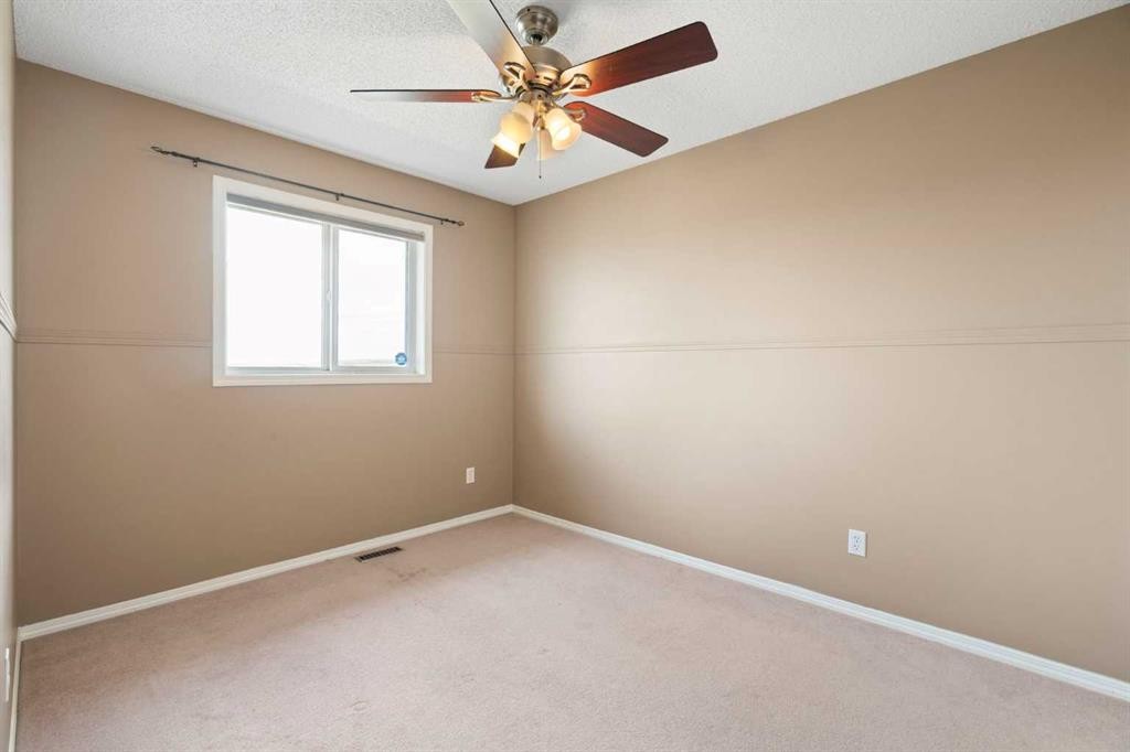 459 Citadel Meadow Bay Nw, Calgary, AB - Indoor Photo Showing Other Room