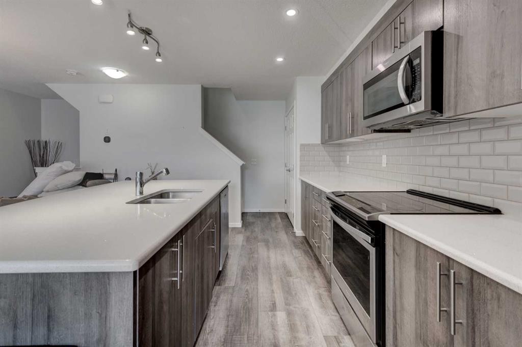 51 Cityscape Row Ne, Calgary, AB - Indoor Photo Showing Kitchen With Double Sink With Upgraded Kitchen