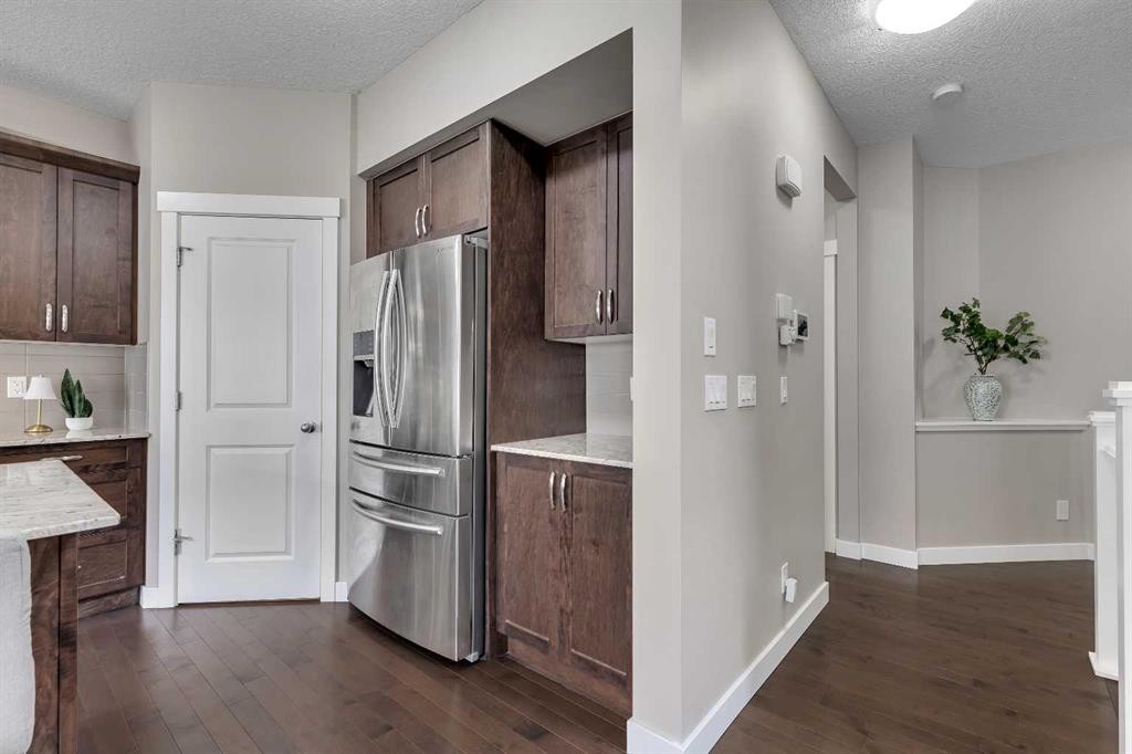 175 Brightoncrest Point Se, Calgary, AB - Indoor Photo Showing Kitchen