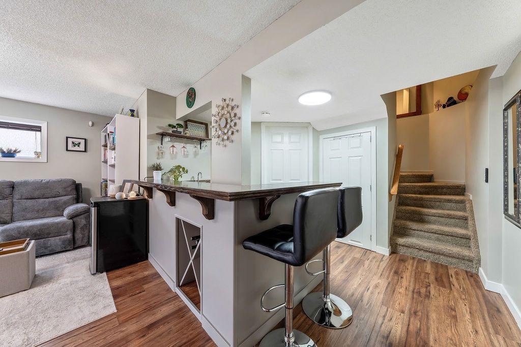4 Cimarron Trail, Okotoks, AB - Indoor