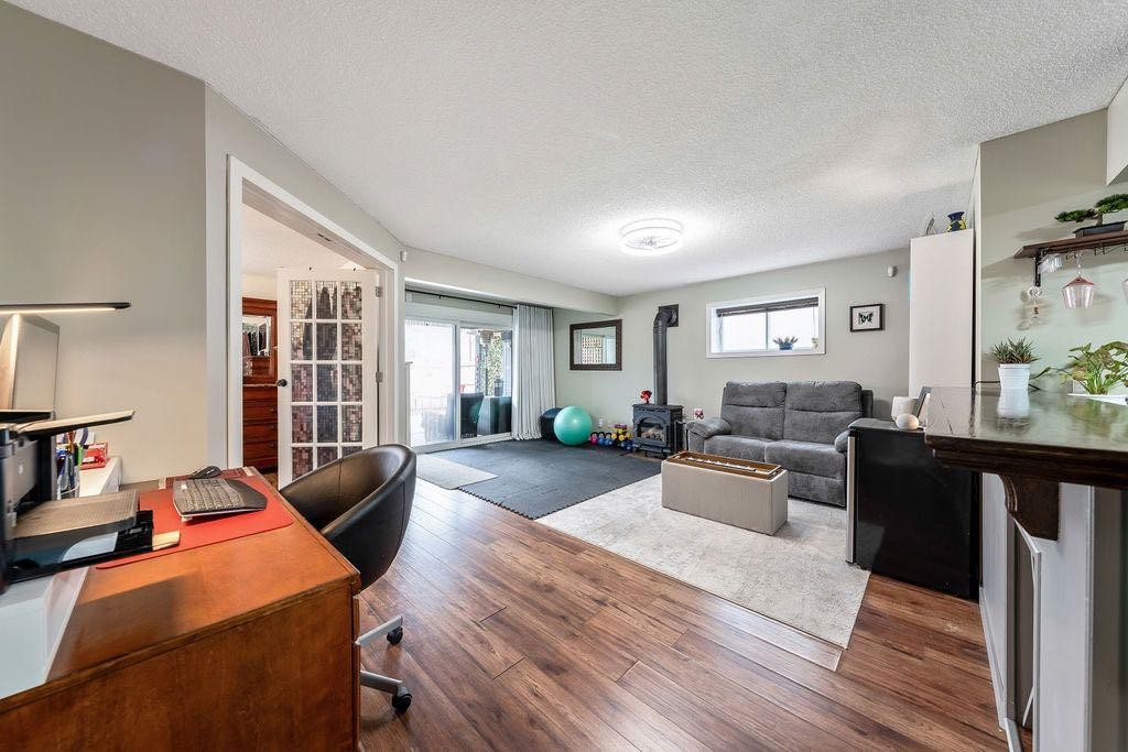 4 Cimarron Trail, Okotoks, AB - Indoor