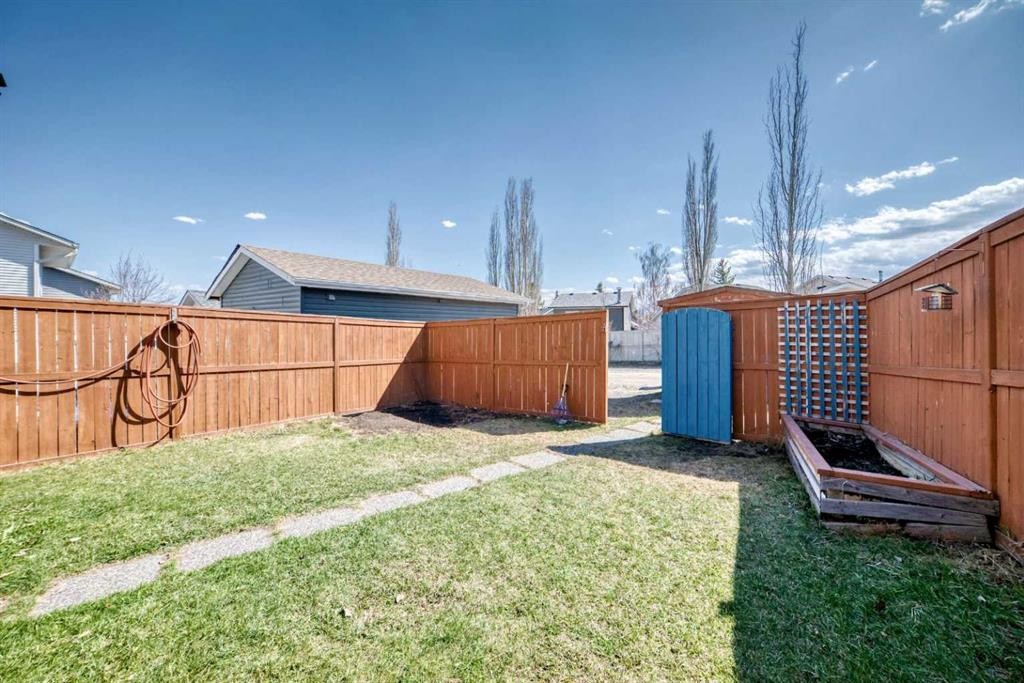 51 Covington Rise Ne, Calgary, AB - Outdoor