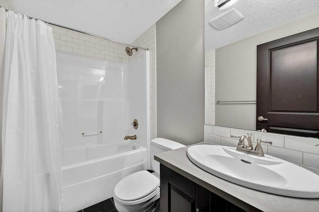 78 Aspen Cliff Close Sw, Calgary, AB