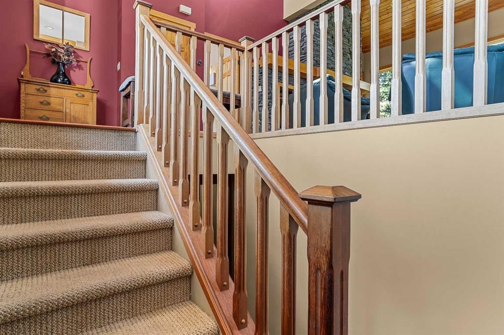 214 Eagle Point, Canmore, AB - Indoor Photo Showing Other Room