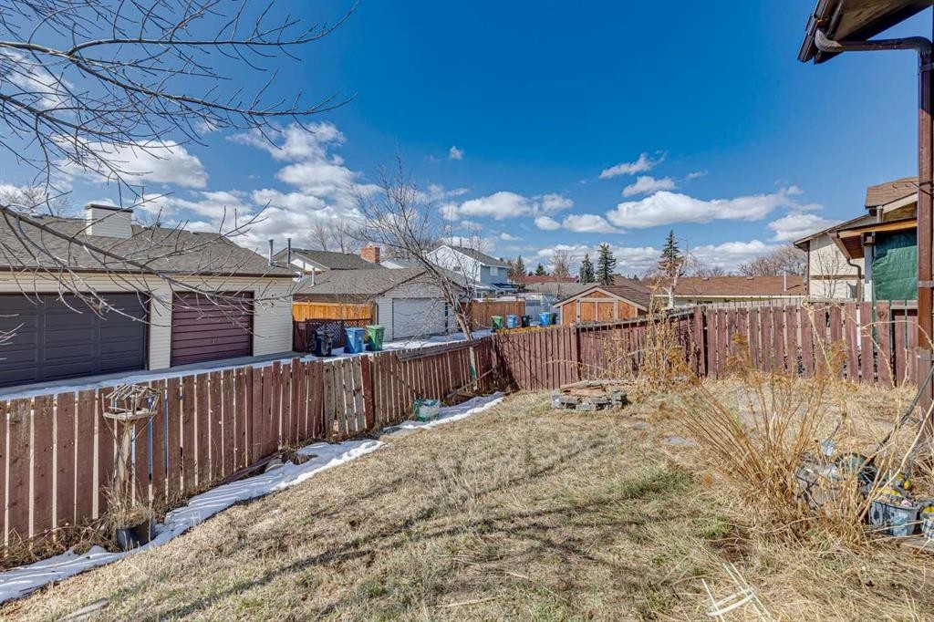 28 Templegreen Bay Ne, Calgary, AB - Outdoor