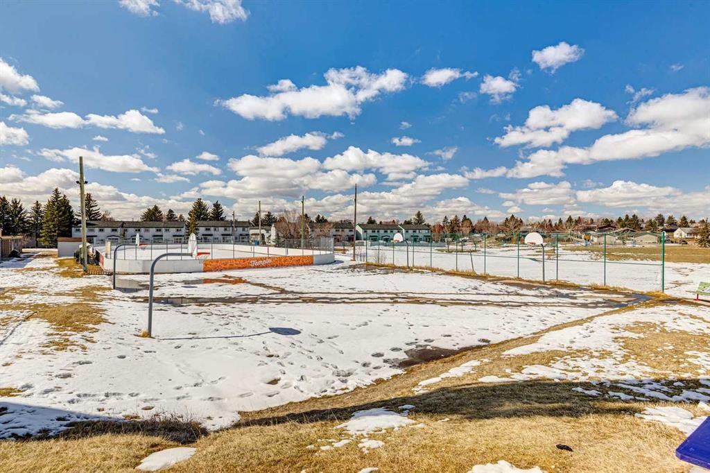 28 Templegreen Bay Ne, Calgary, AB - Outdoor With View