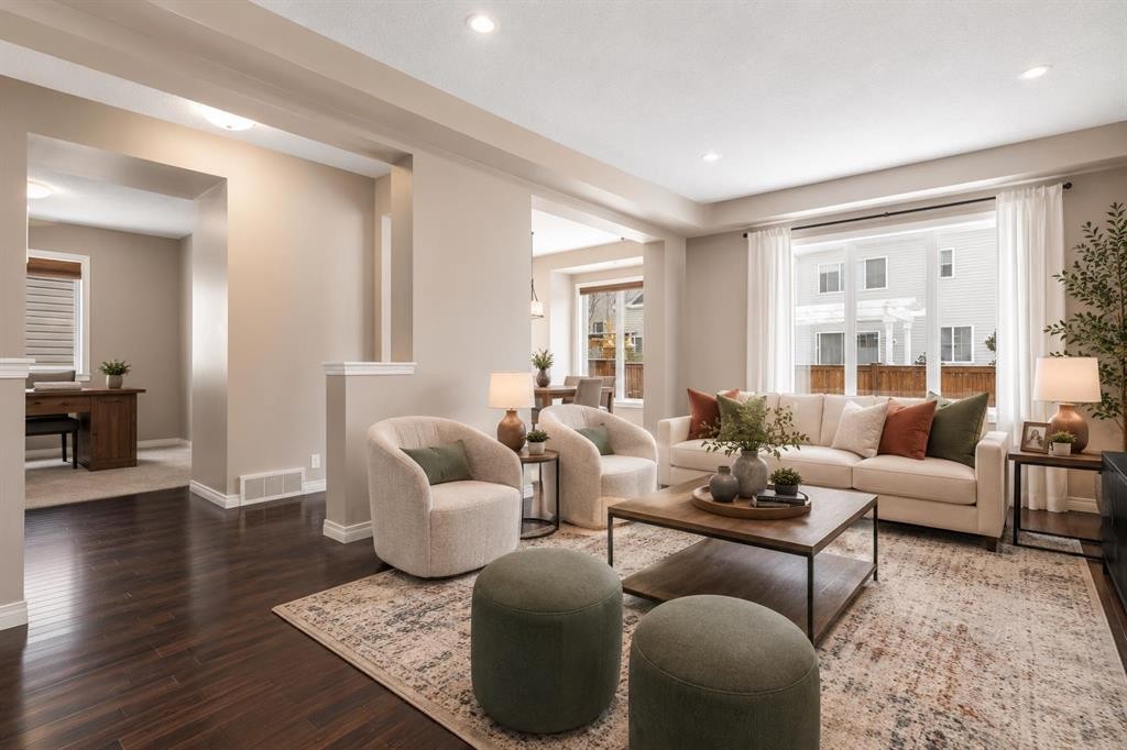 149 Windridge Road Sw, Airdrie, AB - Indoor Photo Showing Living Room