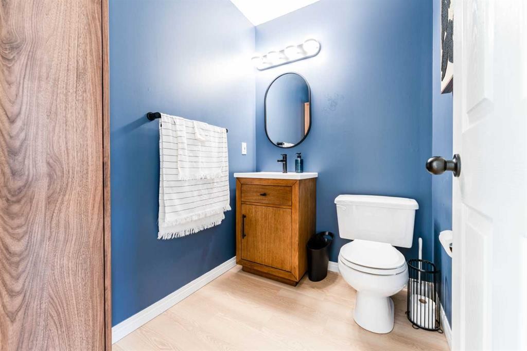 217 Martin Crossing Way Ne, Calgary, AB - Indoor Photo Showing Bathroom
