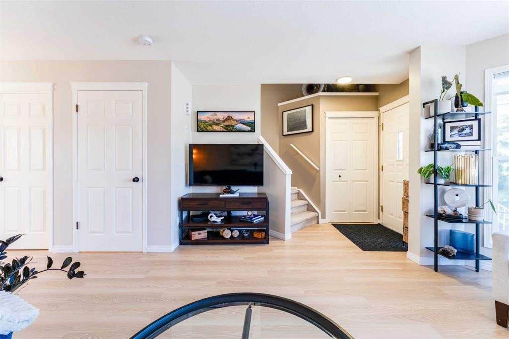 217 Martin Crossing Way Ne, Calgary, AB - Indoor