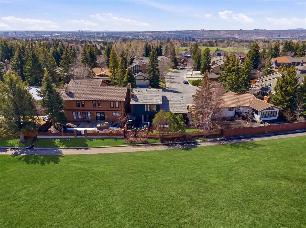 832 Edgemont Road Nw, Calgary, AB - Outdoor With View