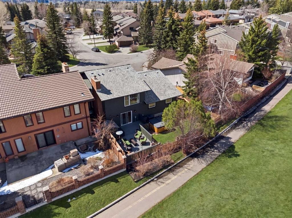 832 Edgemont Road Nw, Calgary, AB - Outdoor