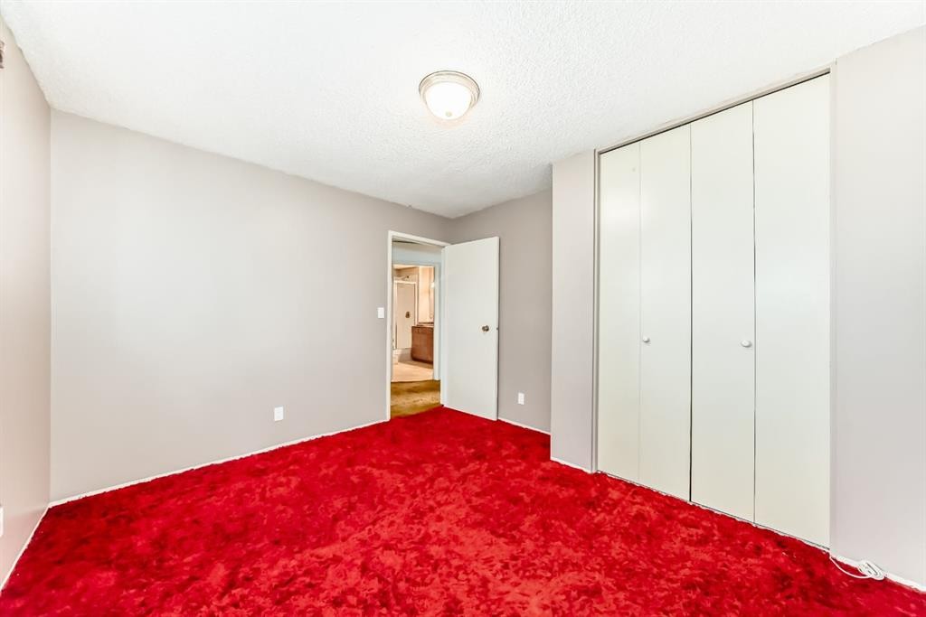 619 Maryvale Way Ne, Calgary, AB - Indoor Photo Showing Other Room