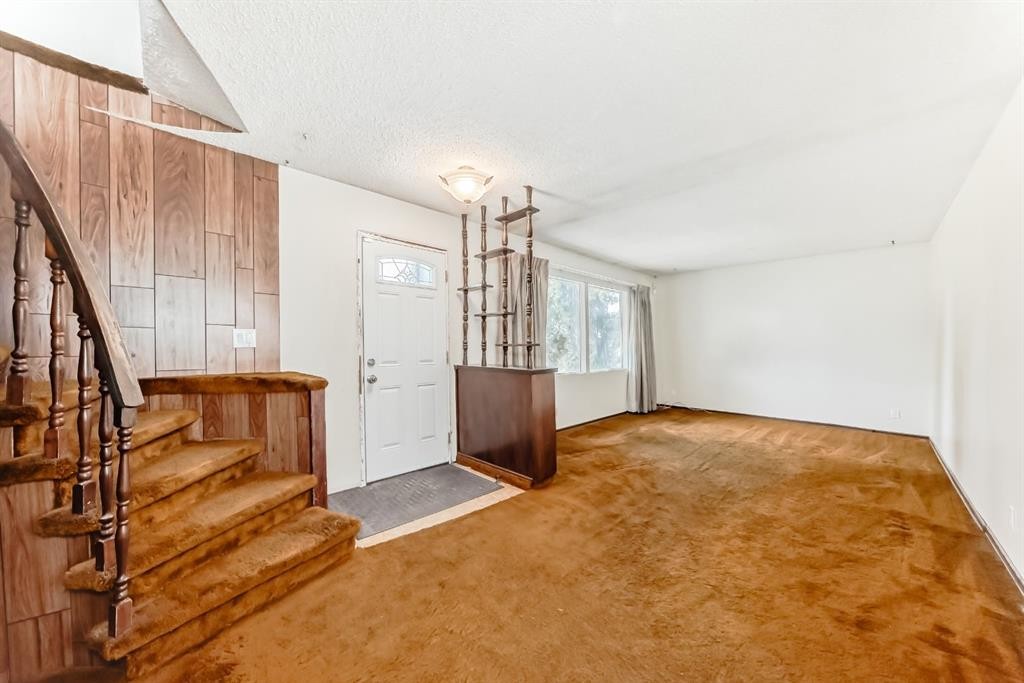 619 Maryvale Way Ne, Calgary, AB - Indoor Photo Showing Other Room