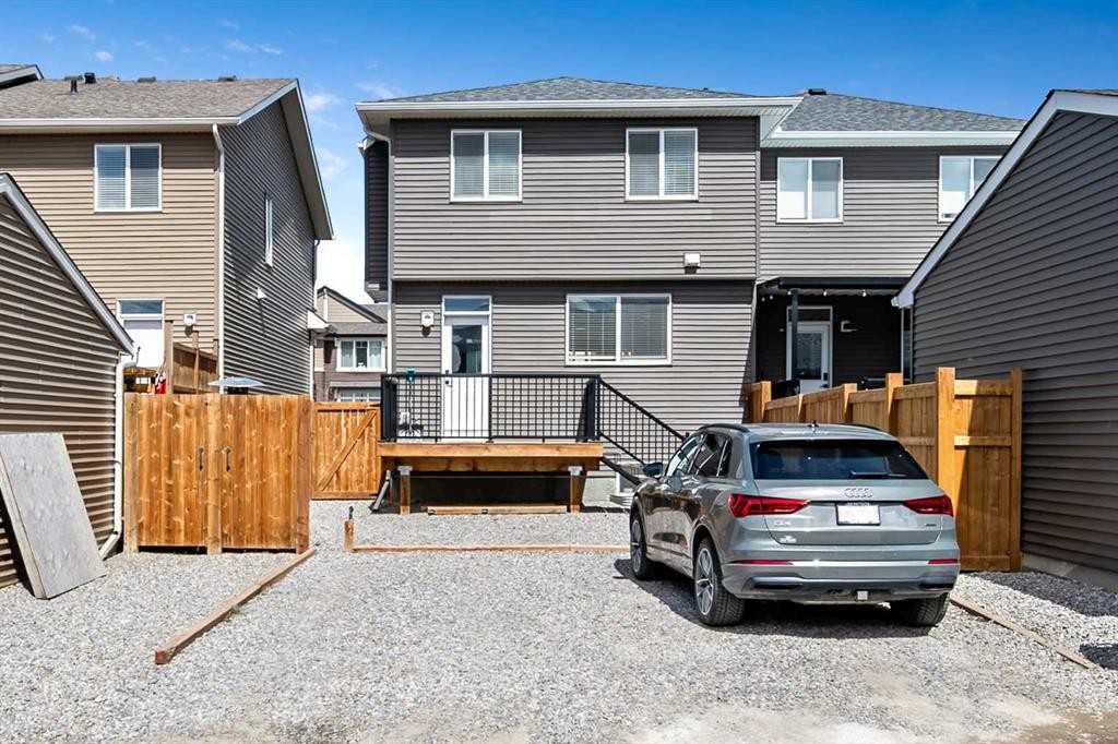 68 Wolf Gate, Okotoks, AB - Outdoor With Exterior