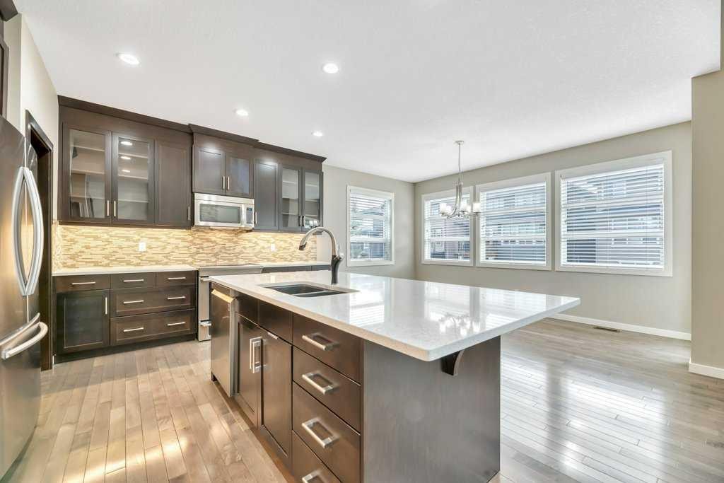 29 Aspen Summit Point Sw, Calgary, AB - Indoor Photo Showing Kitchen With Double Sink With Upgraded Kitchen