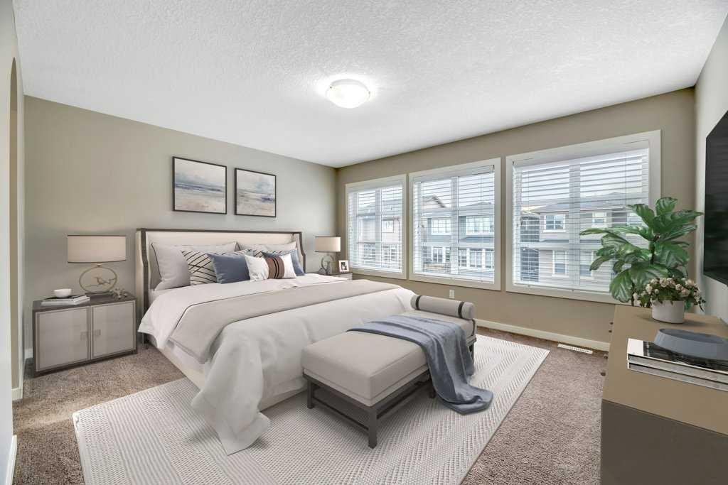 29 Aspen Summit Point Sw, Calgary, AB - Indoor Photo Showing Bedroom